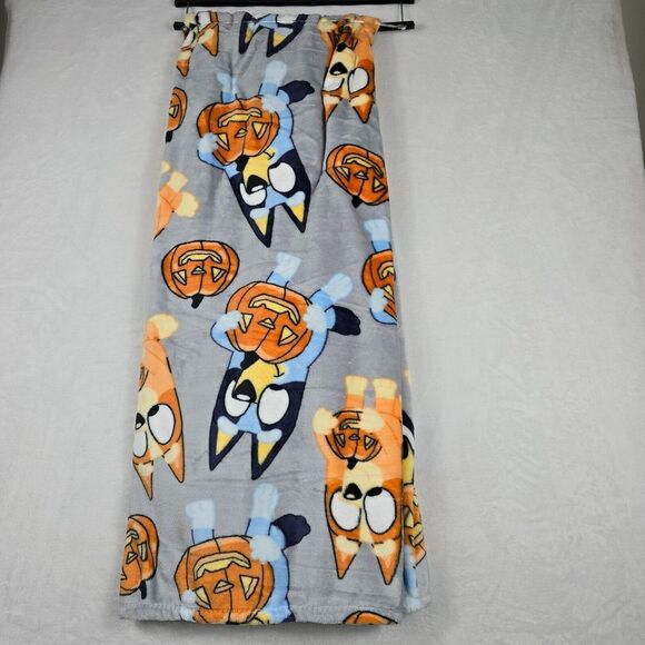 Bluey Halloween 50x70 Inches Pumpkin Plush Throw Blanket New - Picture 4 of 4